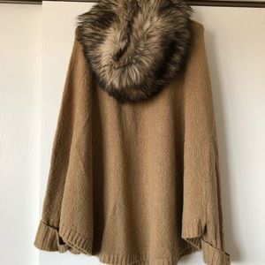 Michael Kors Camel thread and fur Poncho